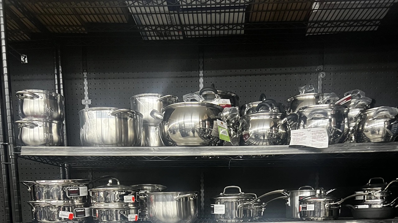 Why Wholesale Kitchen Supplies Are Essential for Start-Up Kitchens